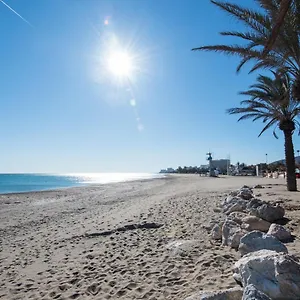 Lujoso Piso Con Jardin Privado A Dos Minutos Andando De La Playa Alamos Torremolinos