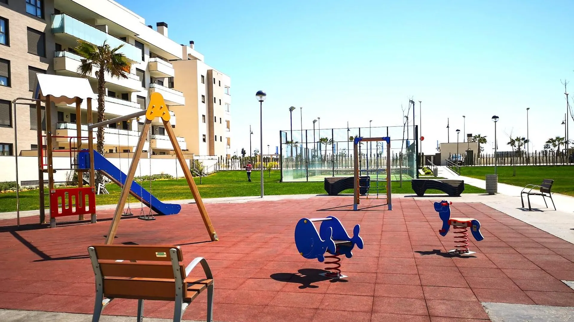 Los Alamos Beach - Parking Torremolinos